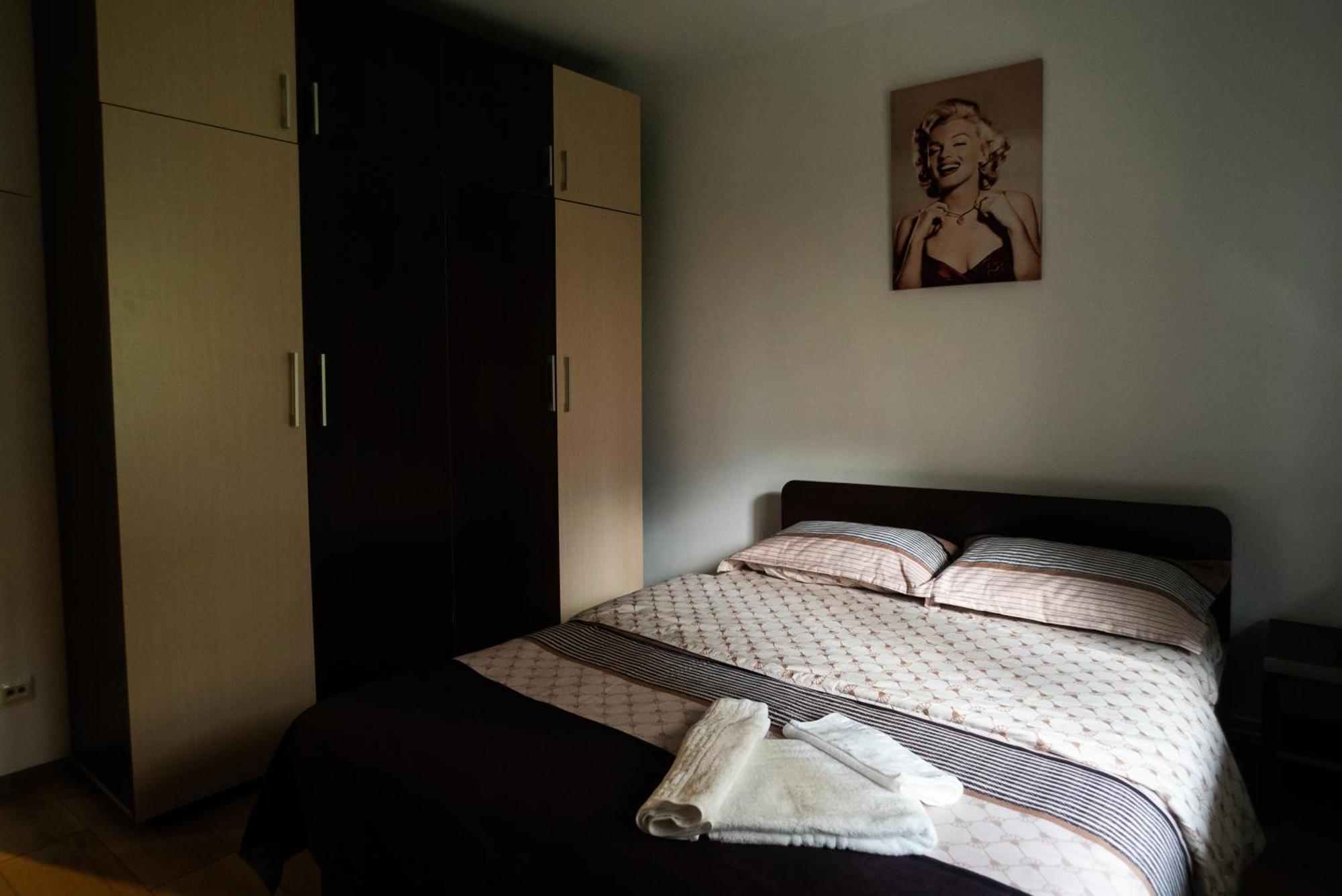 Apartament Dacul Хунедоара Экстерьер фото