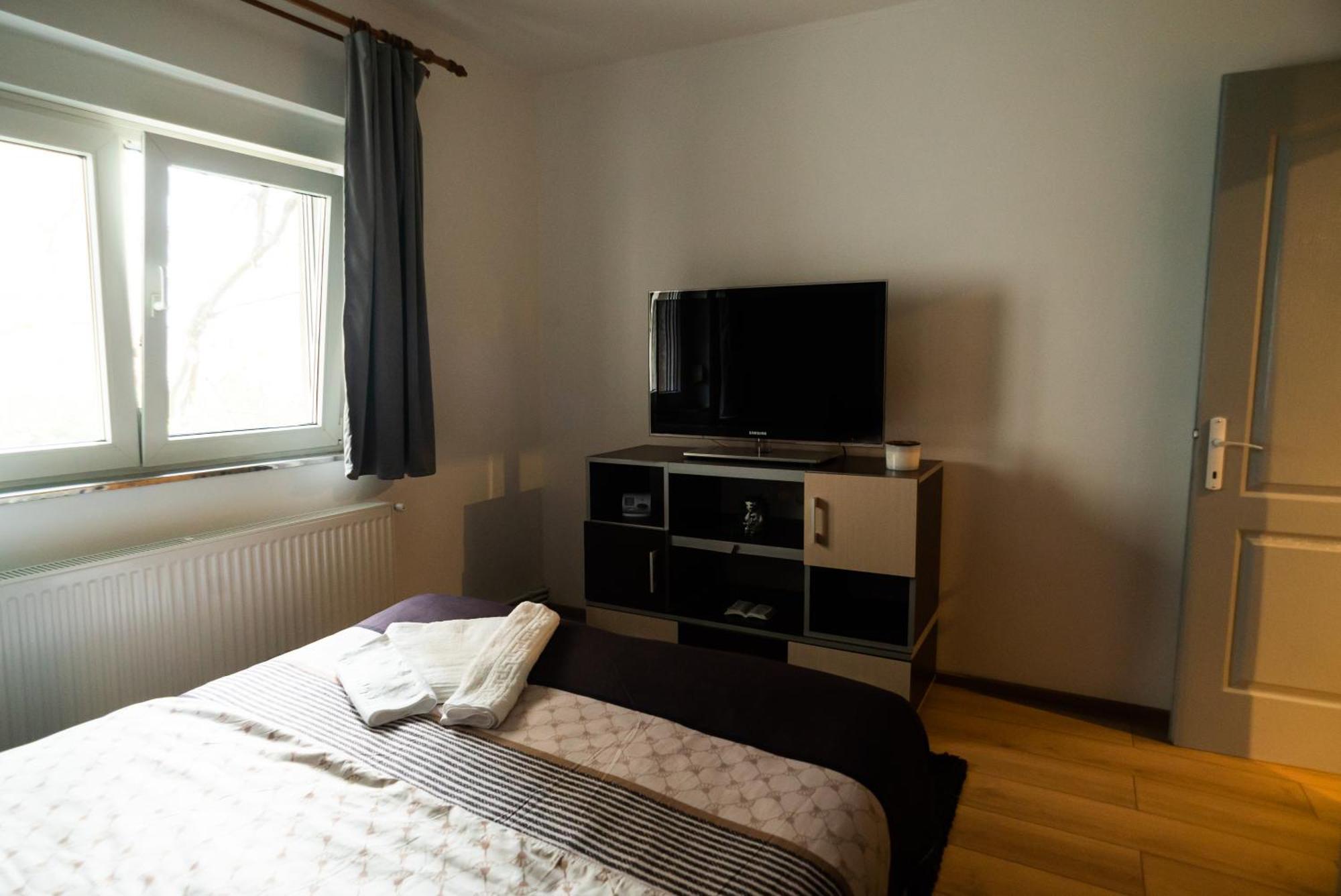 Apartament Dacul Хунедоара Экстерьер фото