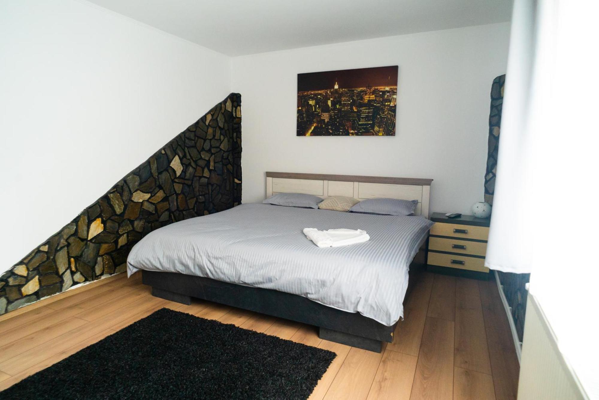 Apartament Dacul Хунедоара Экстерьер фото