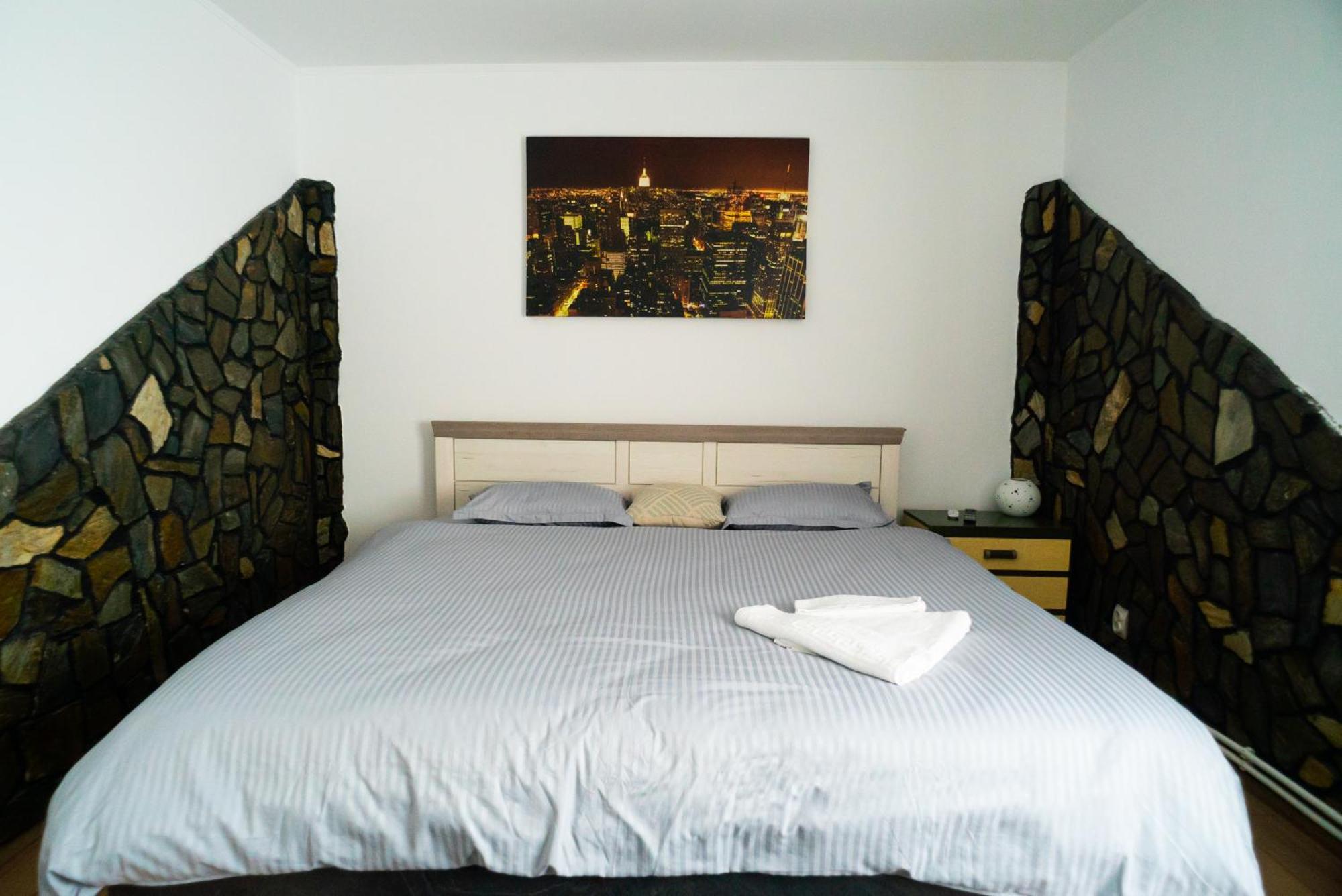 Apartament Dacul Хунедоара Экстерьер фото